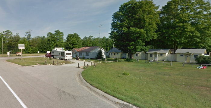 MacJo Motel - 2011 Street View - Maybe Open (newer photo)